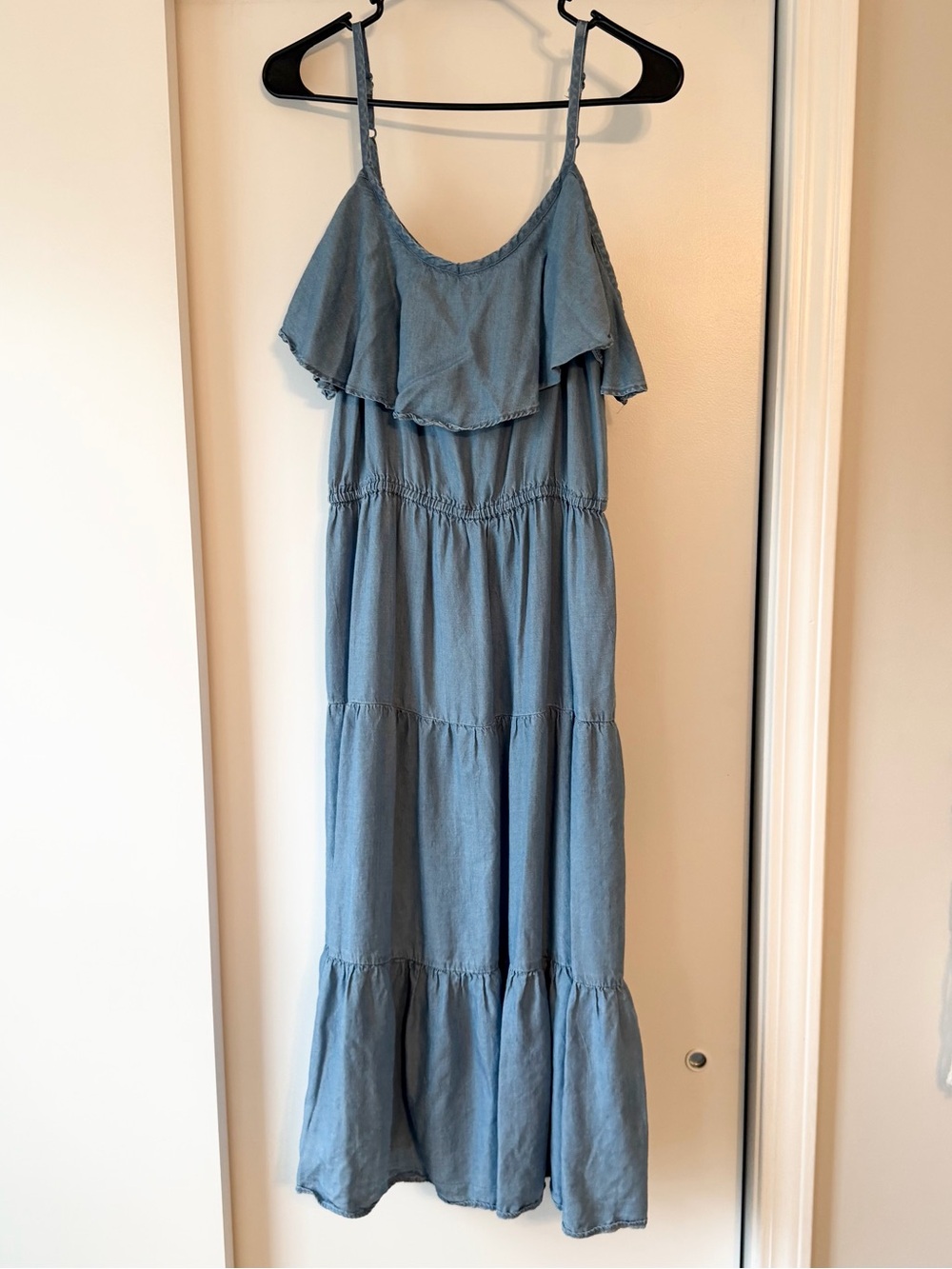 Old Navy denim Ruffle Tiered Maxi Dress cold shoulder